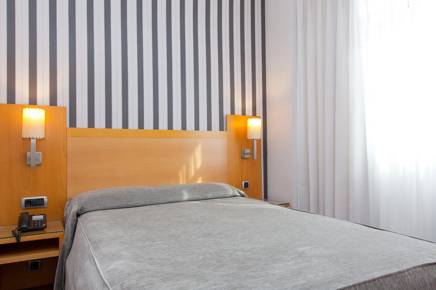 Hotel Lyon Barcelona Spain