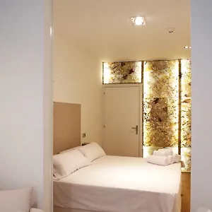 2* Pensjonat Cosmopolitan Boutique Rambla