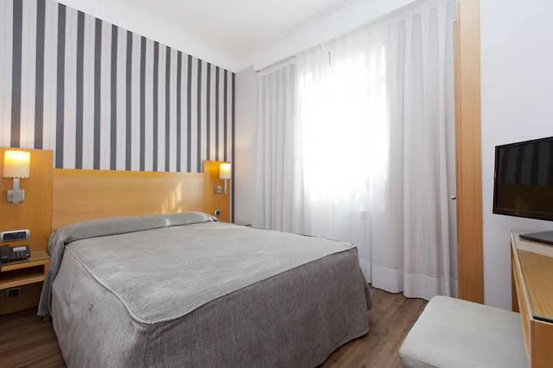 Hotel Lyon Barcelona 0*,  Spain